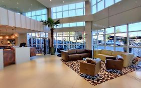 Mogano Express Hotel - Pet Friendly E Eletroposto